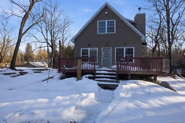 106 Newport Bridge Road, Warwick, NY 10990