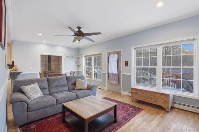 106 Newport Bridge Road, Warwick, NY 10990