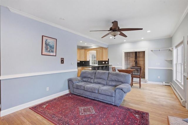 106 Newport Bridge Road, Warwick, NY 10990