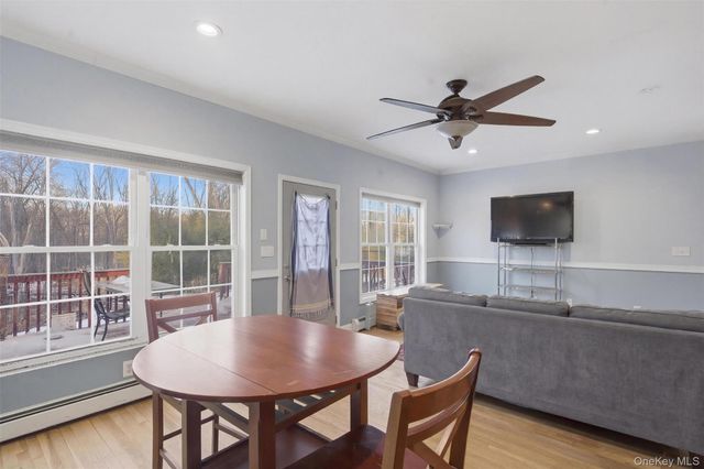 106 Newport Bridge Road, Warwick, NY 10990