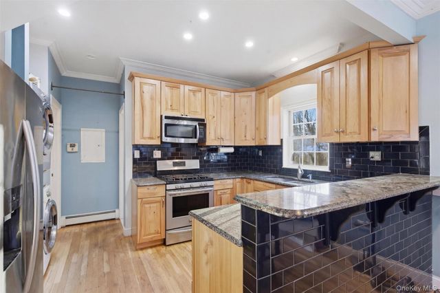 106 Newport Bridge Road, Warwick, NY 10990