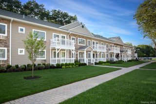 204B Jefferson Avenue 2B, Saint James, NY 11780