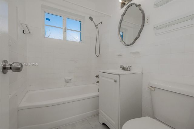 8340 Crespi Blvd 20 20, Miami Beach, FL 33141