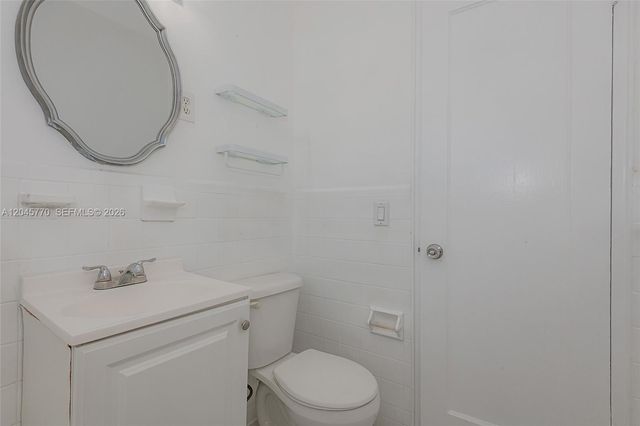 8340 Crespi Blvd 20 20, Miami Beach, FL 33141