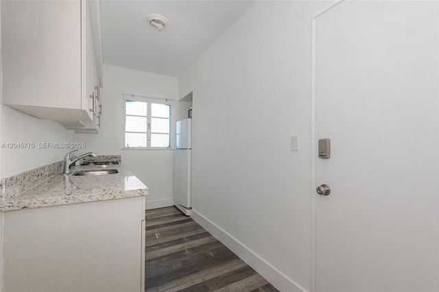8340 Crespi Blvd 20 20, Miami Beach, FL 33141