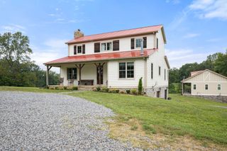 7680 Barnhill Rd, Primm Springs, TN 38476