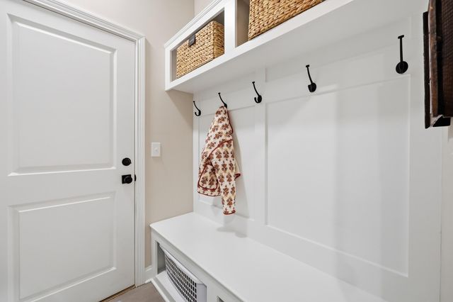 108 Tattersalls Drive, Nicholasville, KY 40356