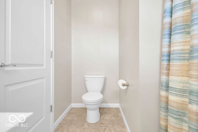 1250 W Adams Hill Circle APT 503, Bloomington, IN 47403