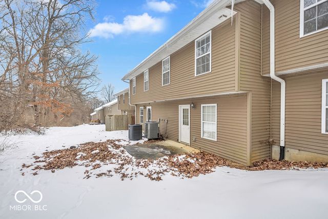 1250 W Adams Hill Circle APT 503, Bloomington, IN 47403