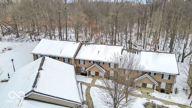 1250 W Adams Hill Circle APT 503, Bloomington, IN 47403