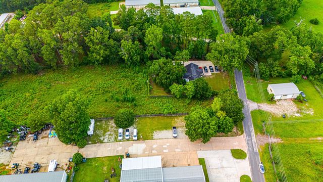 3414 Powell Road, Huntsville, TX 77340