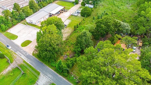 3414 Powell Road, Huntsville, TX 77340