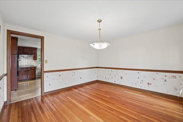 43 Chatham Rd, Norwood, MA 02062