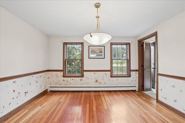 43 Chatham Rd, Norwood, MA 02062