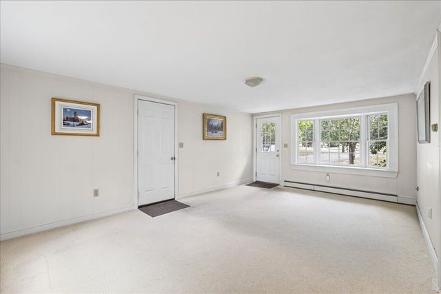 43 Chatham Rd, Norwood, MA 02062
