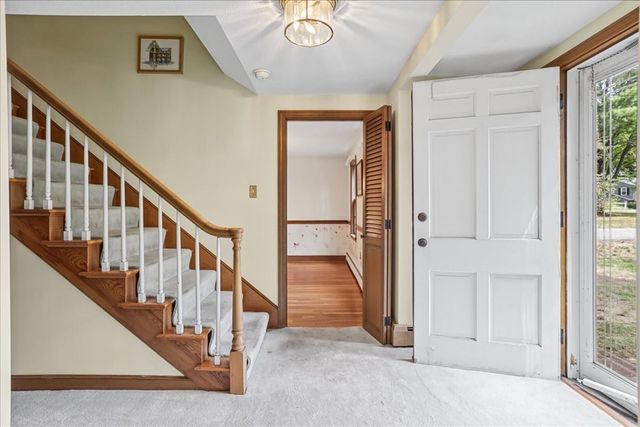 43 Chatham Rd, Norwood, MA 02062