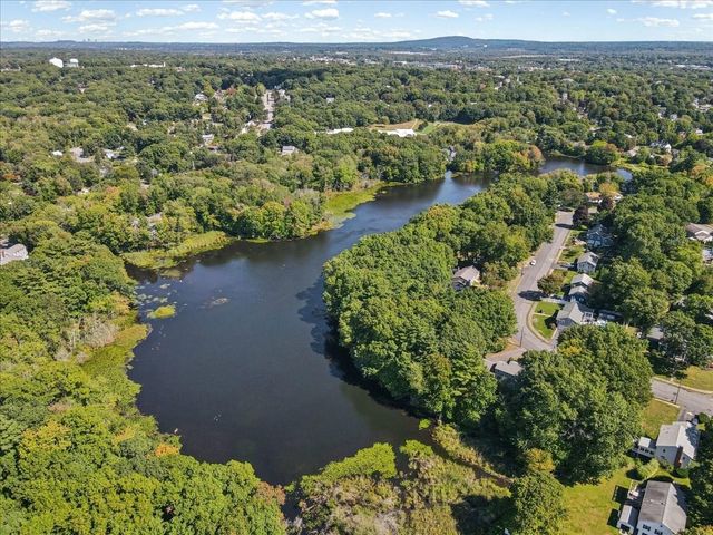 43 Chatham Rd, Norwood, MA 02062