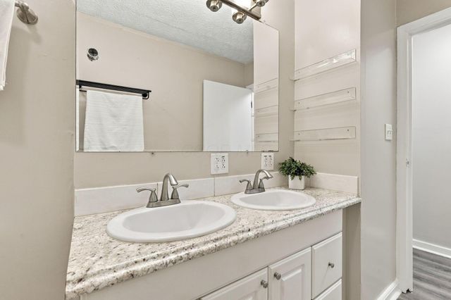 5404 Morning Drive, Hilliard, OH 43026