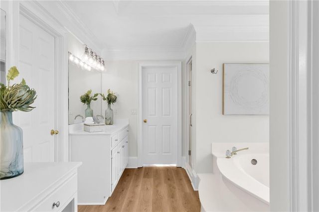 10645 Oxford Mill Circle, Alpharetta, GA 30022