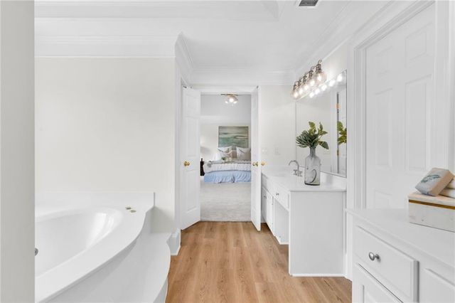10645 Oxford Mill Circle, Alpharetta, GA 30022