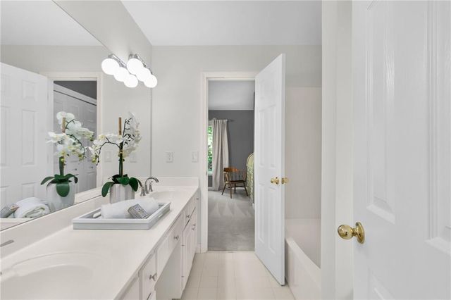 10645 Oxford Mill Circle, Alpharetta, GA 30022