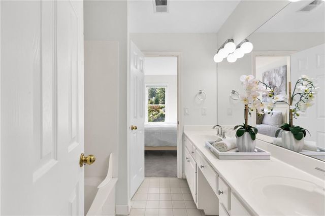 10645 Oxford Mill Circle, Alpharetta, GA 30022