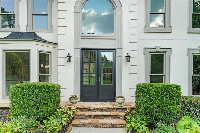 10645 Oxford Mill Circle, Alpharetta, GA 30022