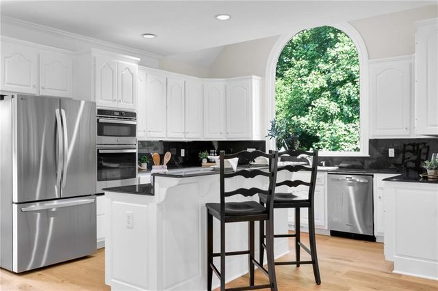 10645 Oxford Mill Circle, Alpharetta, GA 30022