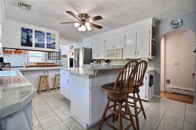 7 Nichols Lane, Westerly, RI 02891