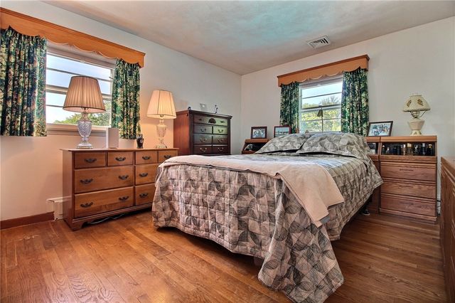 7 Nichols Lane, Westerly, RI 02891