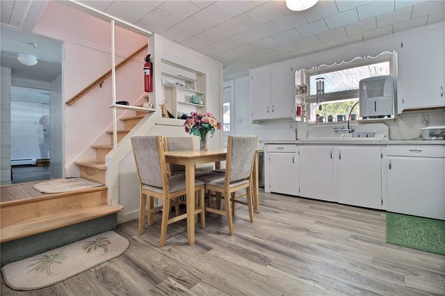 7 Nichols Lane, Westerly, RI 02891