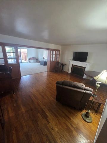 6825 Glacier Drive, Riverside, CA 92506