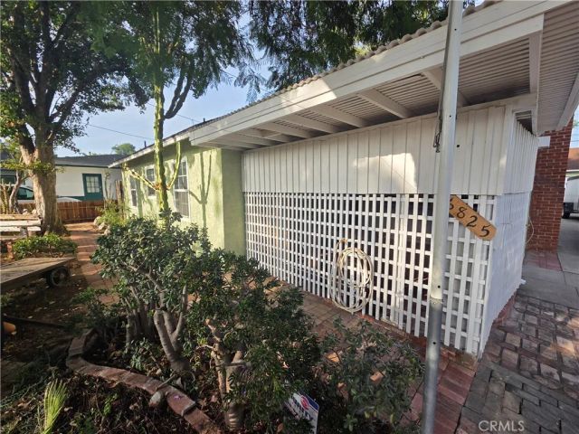 6825 Glacier Drive, Riverside, CA 92506