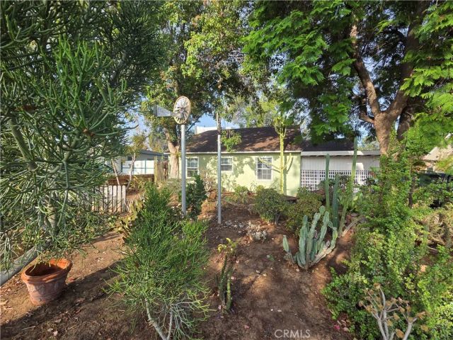 6825 Glacier Drive, Riverside, CA 92506