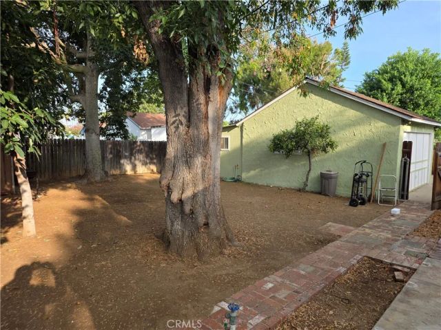 6825 Glacier Drive, Riverside, CA 92506
