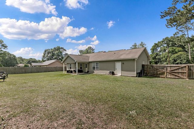206 SE Academy Drive, Ashford, AL 36312