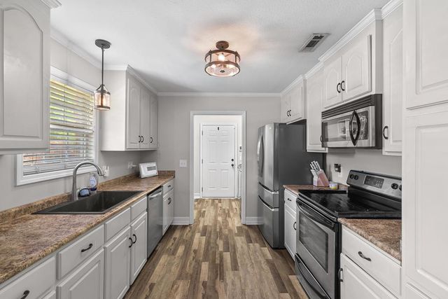 206 SE Academy Drive, Ashford, AL 36312