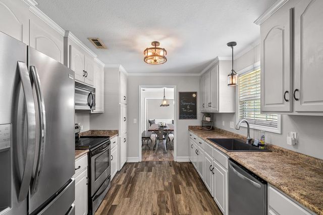 206 SE Academy Drive, Ashford, AL 36312