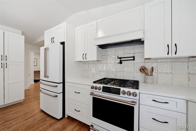 856 Fuhrmann Terrace, Kirkwood, MO 63122
