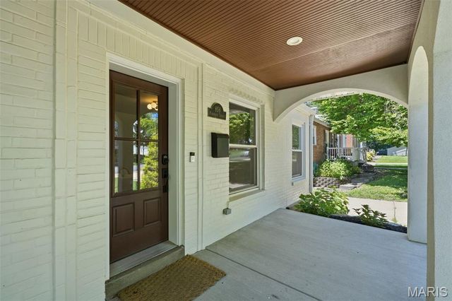 856 Fuhrmann Terrace, Kirkwood, MO 63122