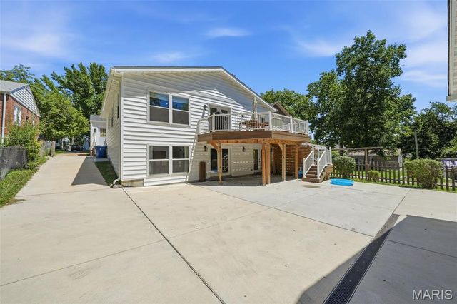 856 Fuhrmann Terrace, Kirkwood, MO 63122