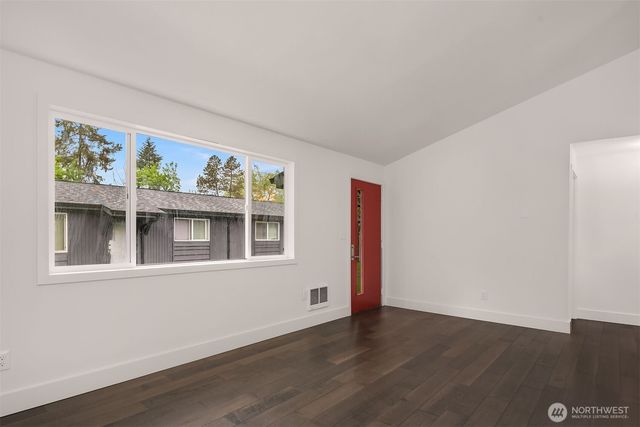 340 SE Clark Street, Issaquah, WA 98027