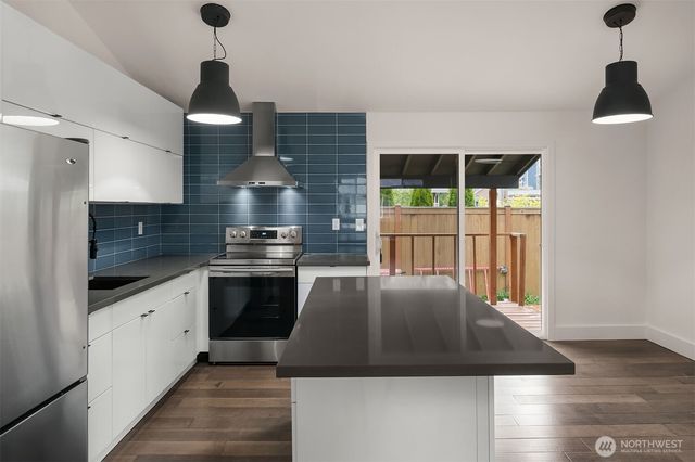 340 SE Clark Street, Issaquah, WA 98027