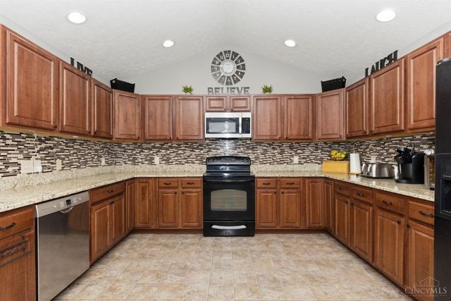 130 Willow Run Road, Mt Orab, OH 45154