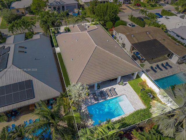 1522 NE 17th Way, Fort Lauderdale, FL 33304