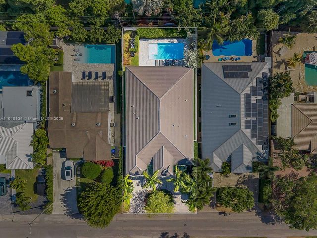 1522 NE 17th Way, Fort Lauderdale, FL 33304