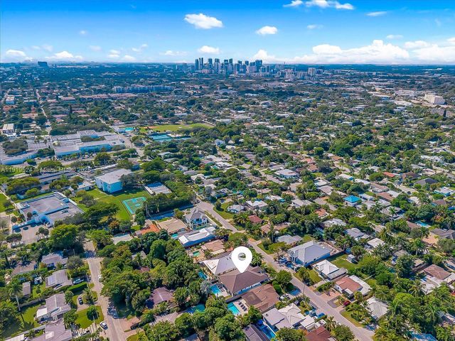 1522 NE 17th Way, Fort Lauderdale, FL 33304