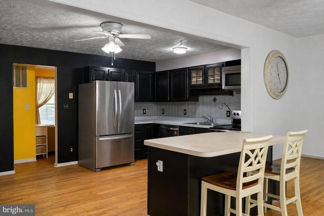 28 HIGH SPRUCE RD, Front Royal, VA 22630