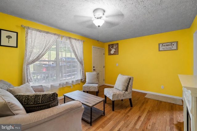 28 HIGH SPRUCE RD, Front Royal, VA 22630