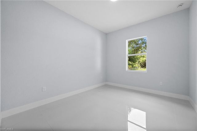 3433 66TH AVE NE, Naples, FL 34120